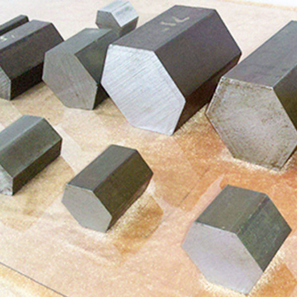 分析冷拉钢实际进行冷拉时的注意项目以及冷拉异型钢的特点有哪些？